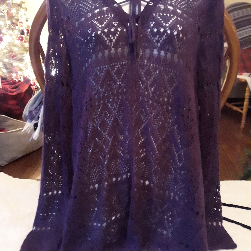 John Paul Richard Women's crochet/knit top XL